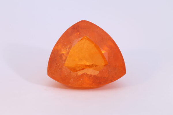 Grenat spessartite couleur fanta taille trion 17,58 cts-1