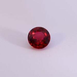spinelle rouge 0,52 ct 219 €